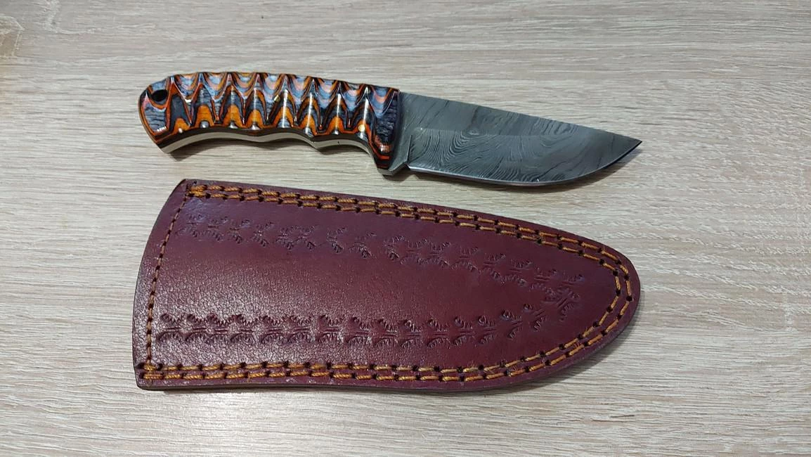 Brand new ๐ Damascus Twisted Wood Hunter ๐ - Image 6